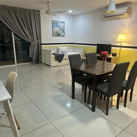 Jb City D'Esplanade Shopping Mall Apartment Johor Bahru Eksteriør bilde