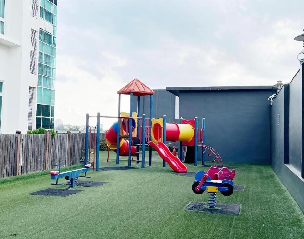 Jb City D'Esplanade Shopping Mall Apartment Johor Bahru Eksteriør bilde