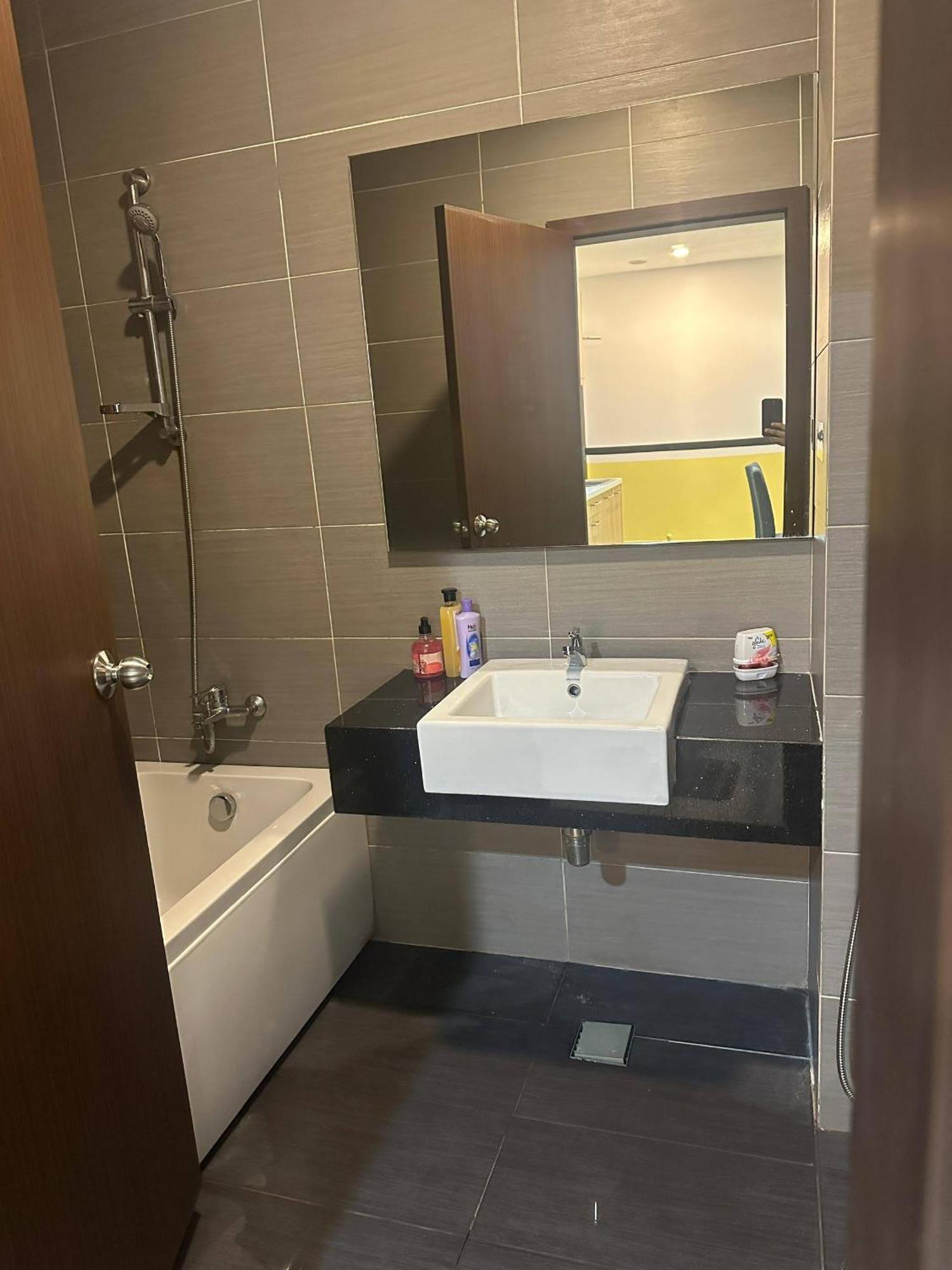 Jb City D'Esplanade Shopping Mall Apartment Johor Bahru Eksteriør bilde