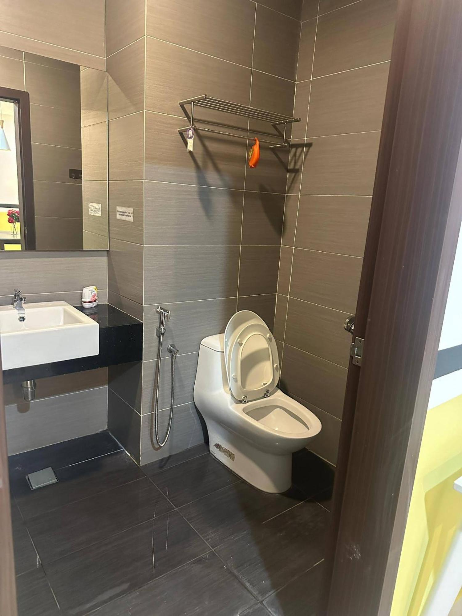 Jb City D'Esplanade Shopping Mall Apartment Johor Bahru Eksteriør bilde